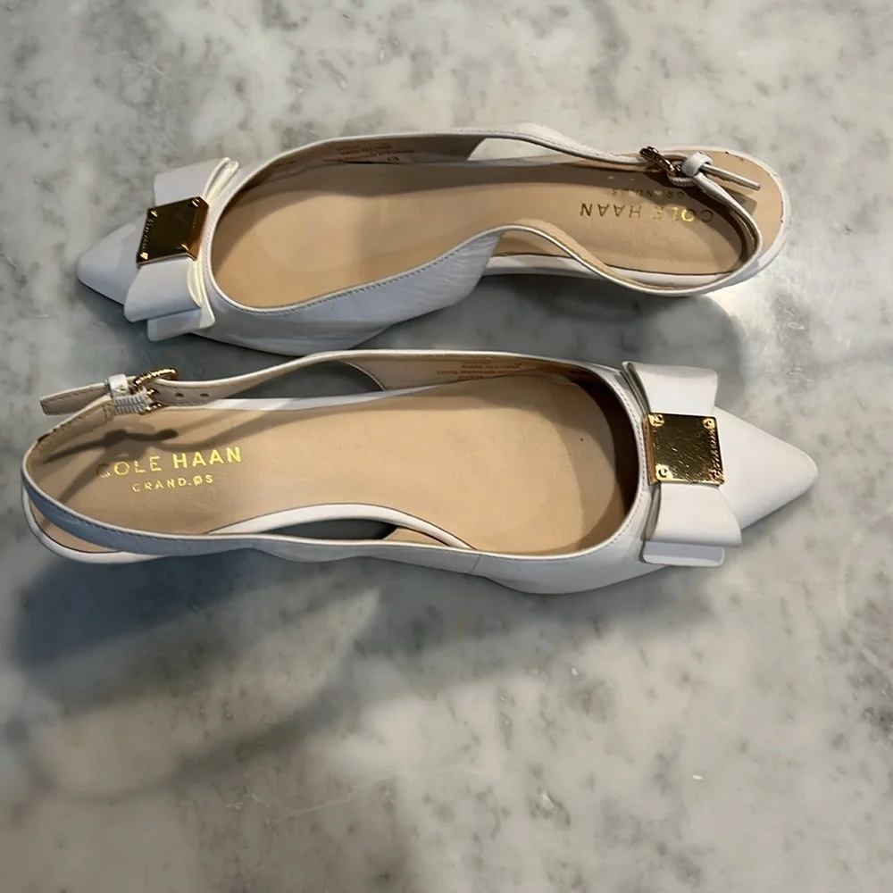 Cole Haan white Heels; Size 6 - Picture 3 of 11